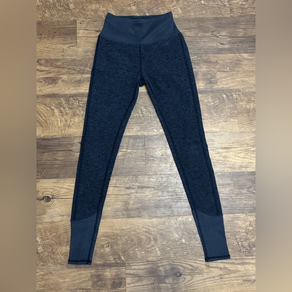 Alo Yoga Alosoft Lavish Bra & High-Waist Alosoft Lounge Leggings | Size XS - Picture 8 of 13